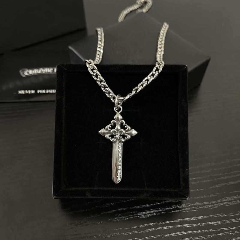 Ch**me He**ts necklaces